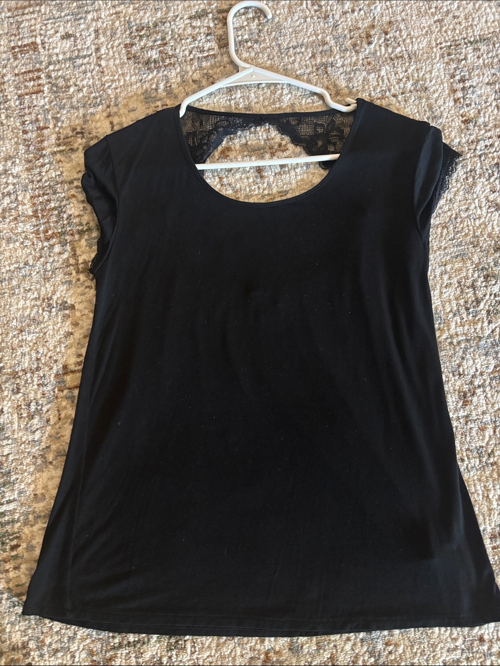 Black Women’s Scoop Neck Cap Sleeve Top